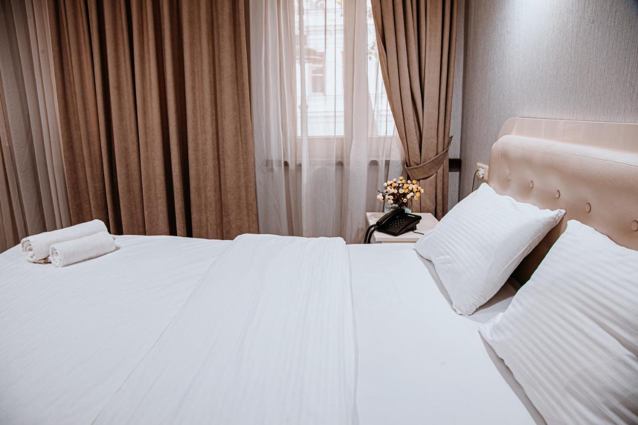 Sama Grand Hotel Tbilisi Eksteriør bilde