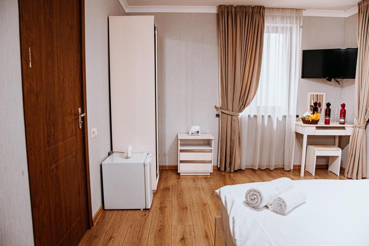 Sama Grand Hotel Tbilisi Eksteriør bilde