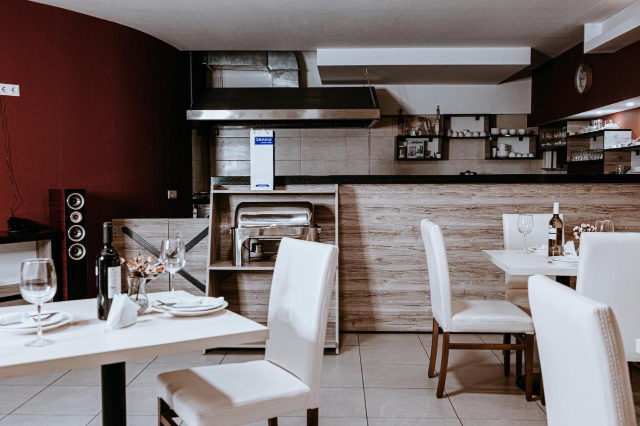 Sama Grand Hotel Tbilisi Eksteriør bilde