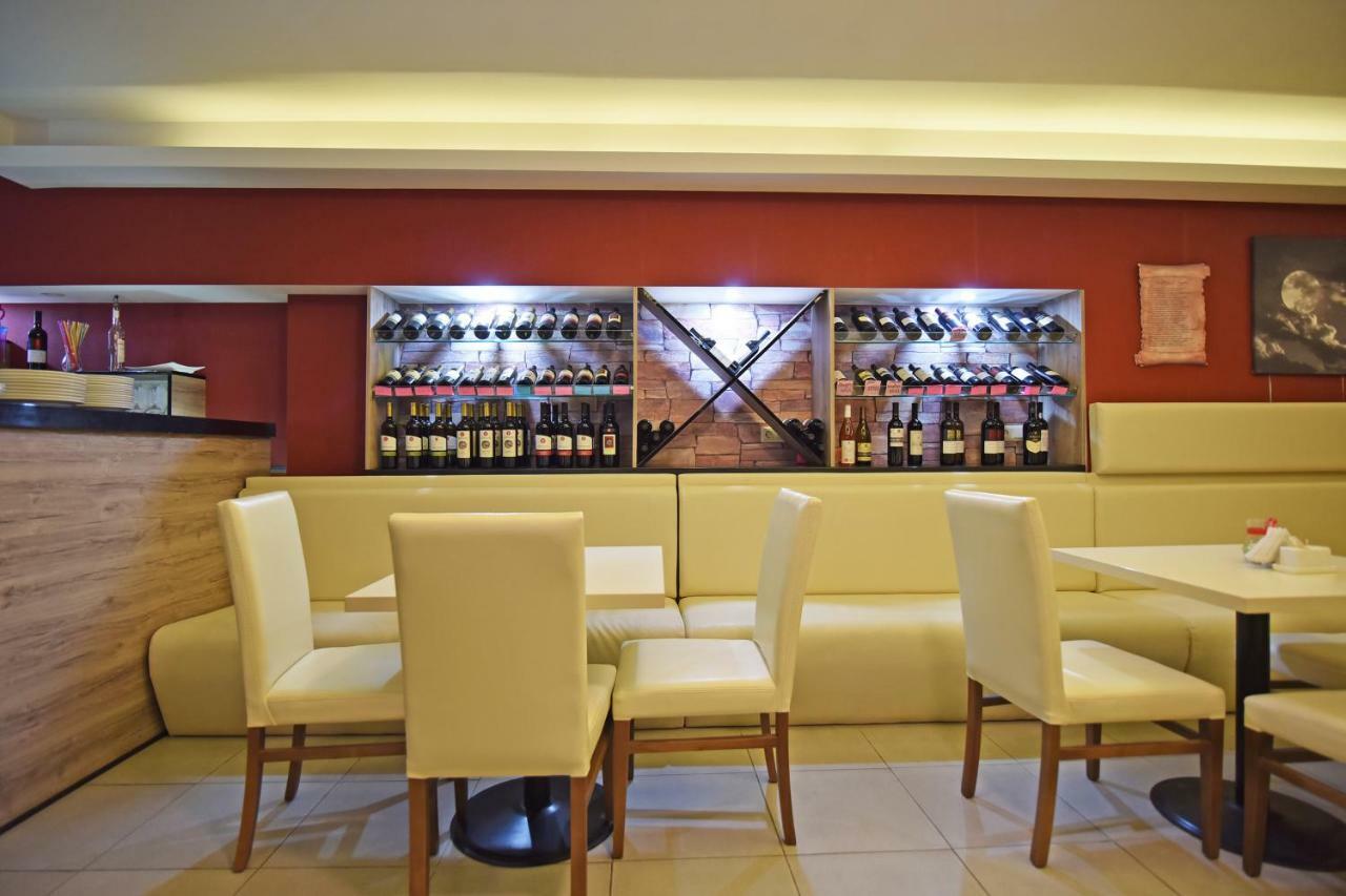 Sama Grand Hotel Tbilisi Eksteriør bilde
